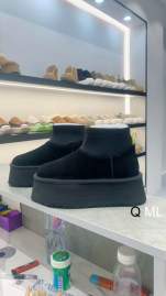 Picture of UGG Shoes _SKUUGGsz35-40ML091019759